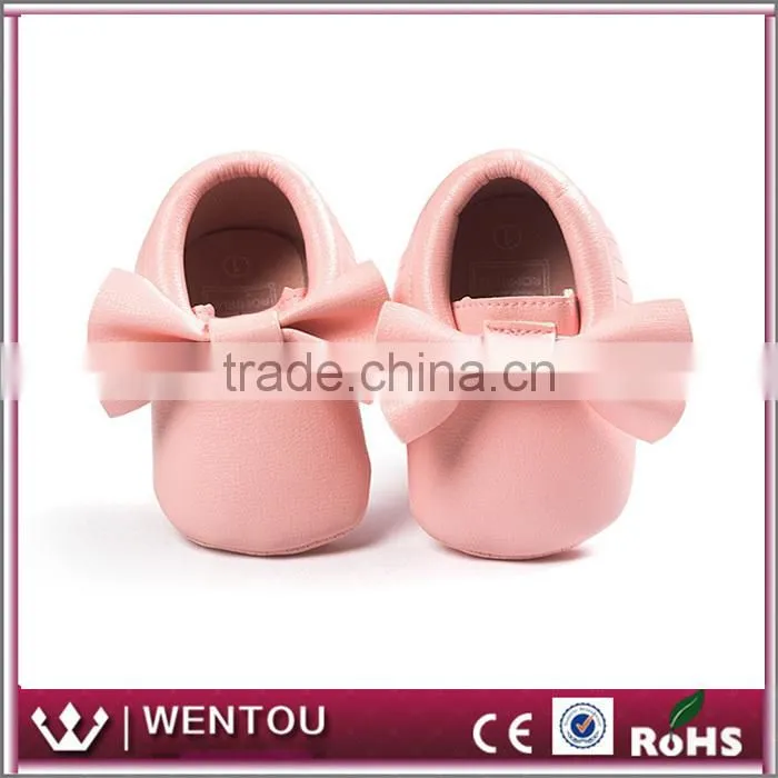 Wholesale Fashionable Bow Leather Baby Moccasins with Tassels