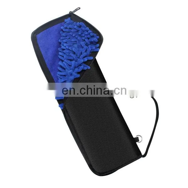 Folding umbrella cover sheath with water-absorbing gloves