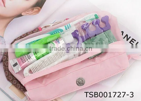 magnetic cosmetic bag