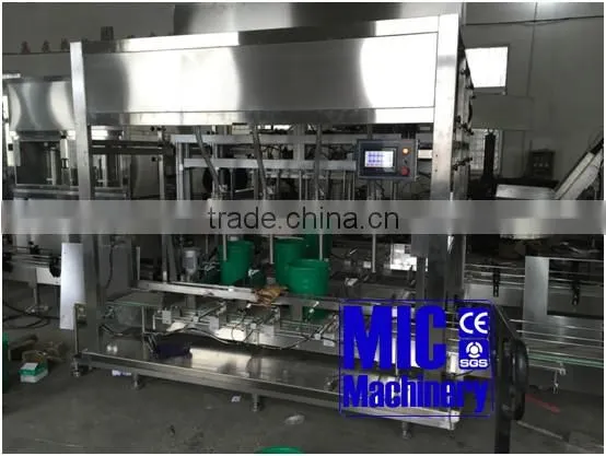 Micmachinery hot selling oil packing machine volumetric filling machine automatic engine oil filling machine