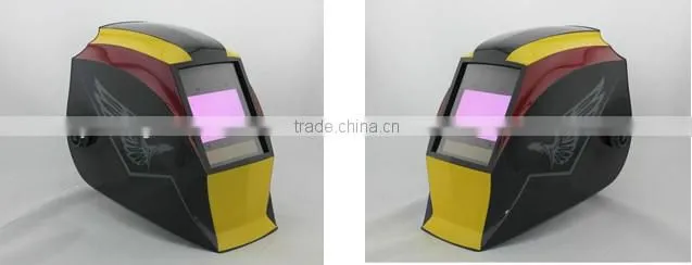 Welding helmet with battery replaceable