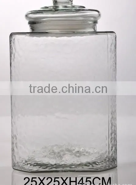 Clear juice jar with lid