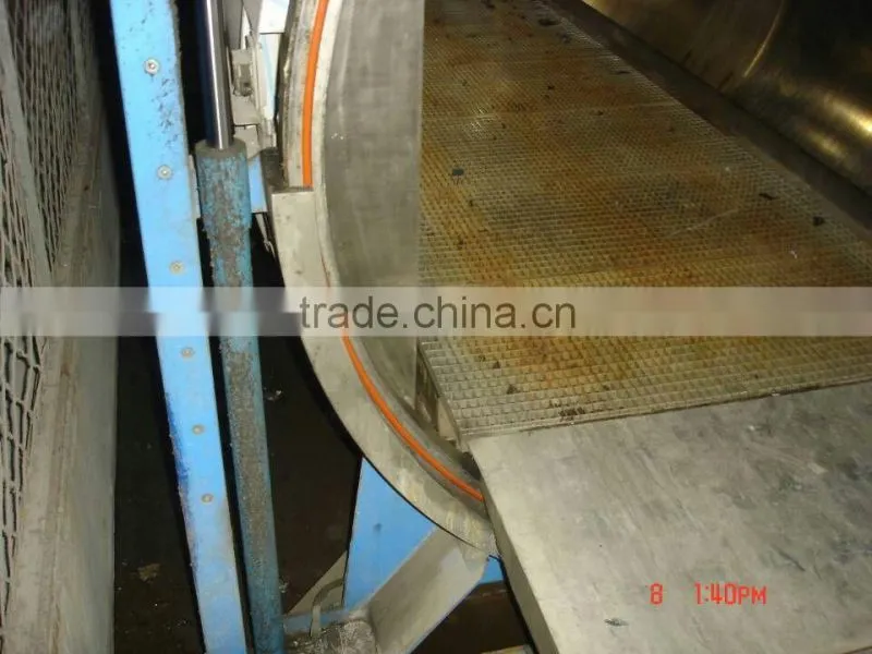 Vacuum yarn vaporizing machine