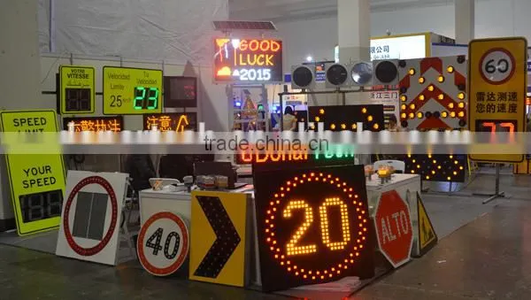 Solar Power Trailer Color Message Sign