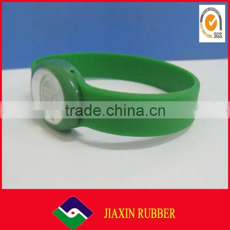 2014newest custom Unique Design silicone wristbands