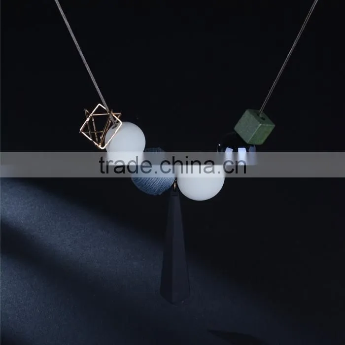 fashion horseshoe strip pendant long necklace square hoop large bead on chain necklace autumn winter long sweater necklace