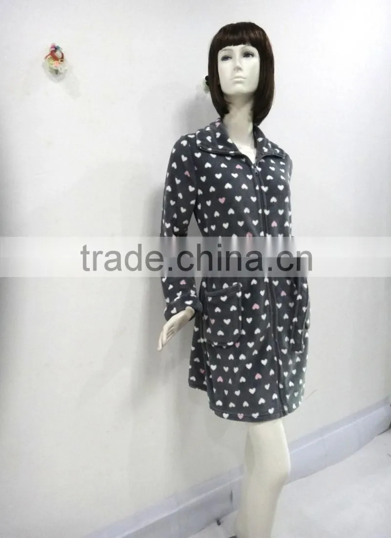 Lovely bind lapel loveing heart gray robe with two big pockets woman