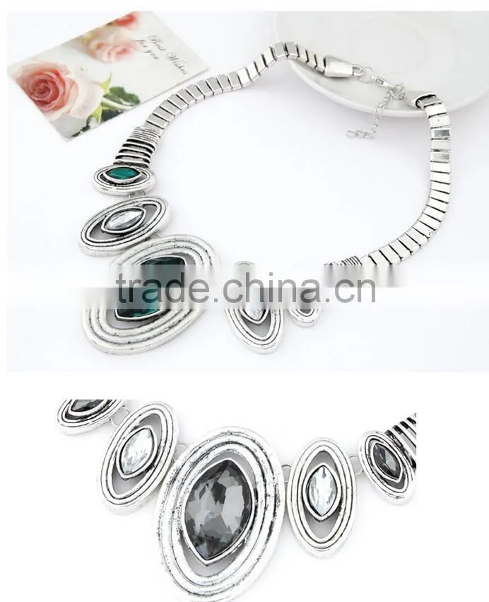 Hot!china wholesale Fashion American and European Popular Exquisite Noble Crystal silver Alloy Oval Charm statement Necklace