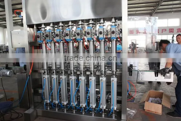 Automatic lubricating / engine oil filling equipment