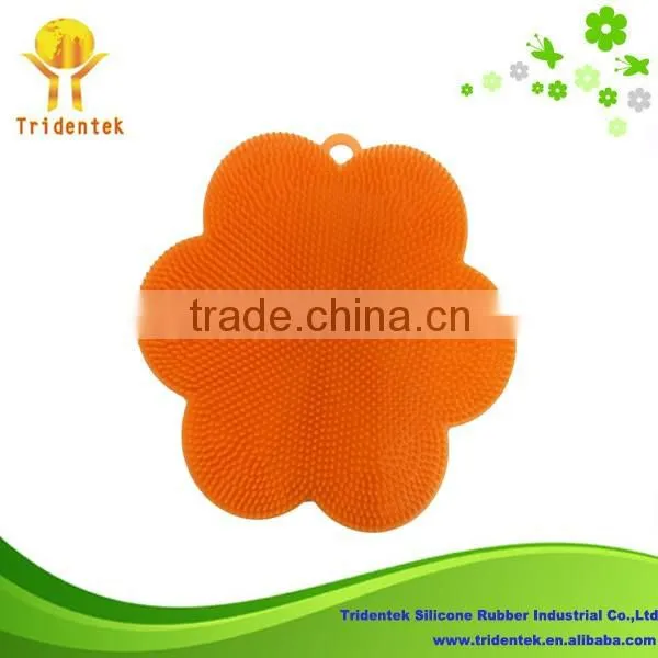 2016 New Arrival Bathing Accessories Most Difficult Production Silicone Bathing Brush For Shower