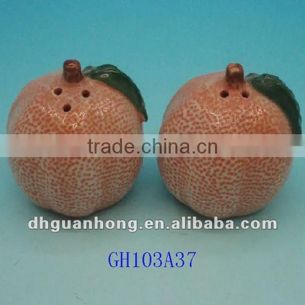 2012 hot sale easter salt and pepper shaker