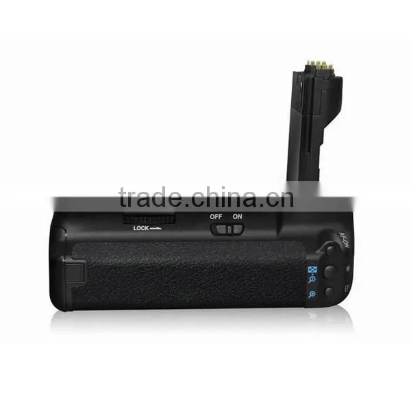 Commlite ComPak Vertical Camera grip/Battery Pack/Battery grip for Canon 7D