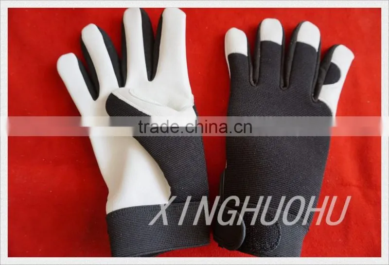 Sheepskin mechanical gloves