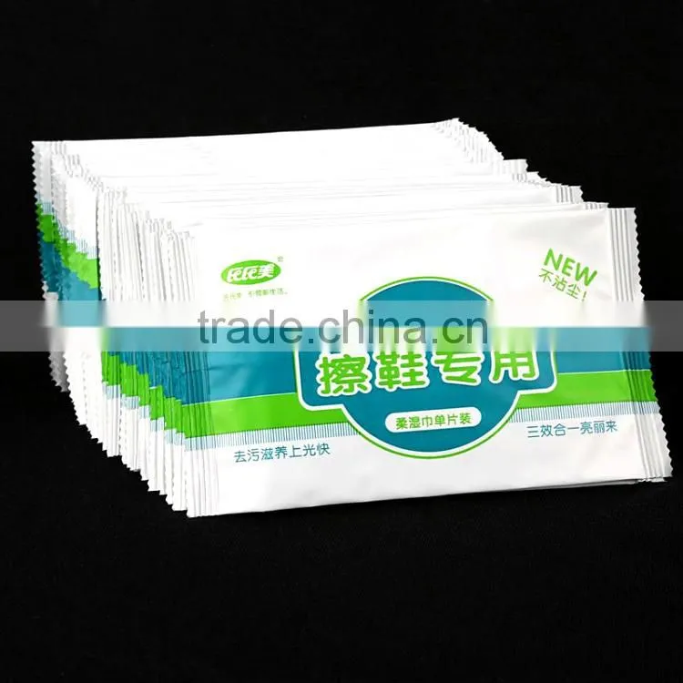 New type of wet tissue for polishing shoes with individual package