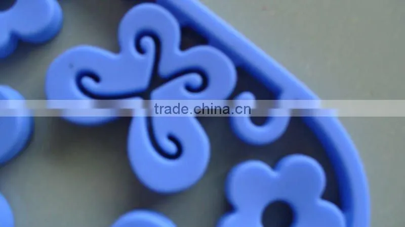 silicone triangle trivet