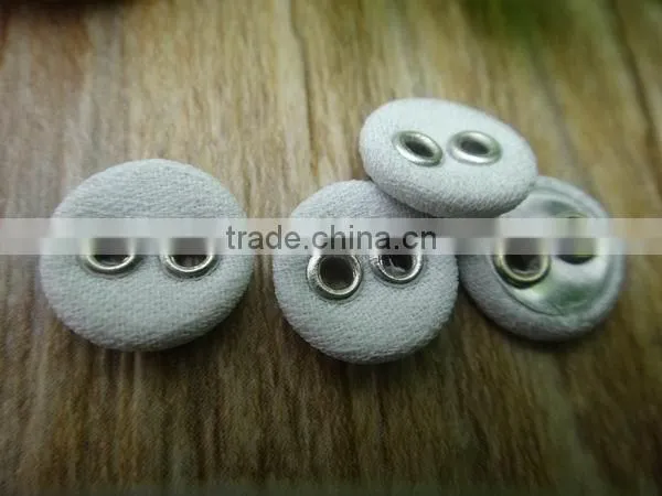 custom hand sewing white fabric self covered button