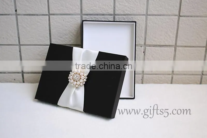 Customized Made-In-China Luxury Ribbon Wedding Invitation Box For Gift