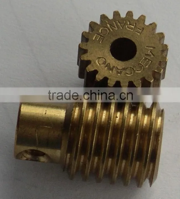 Precision hardened worm gear set with large torque