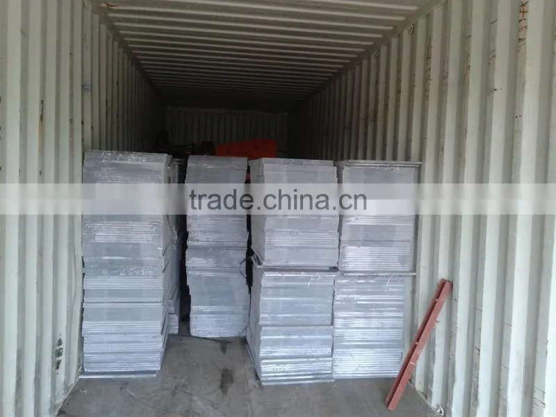 Bamboo pallets for concrete blocks cement brick carrier