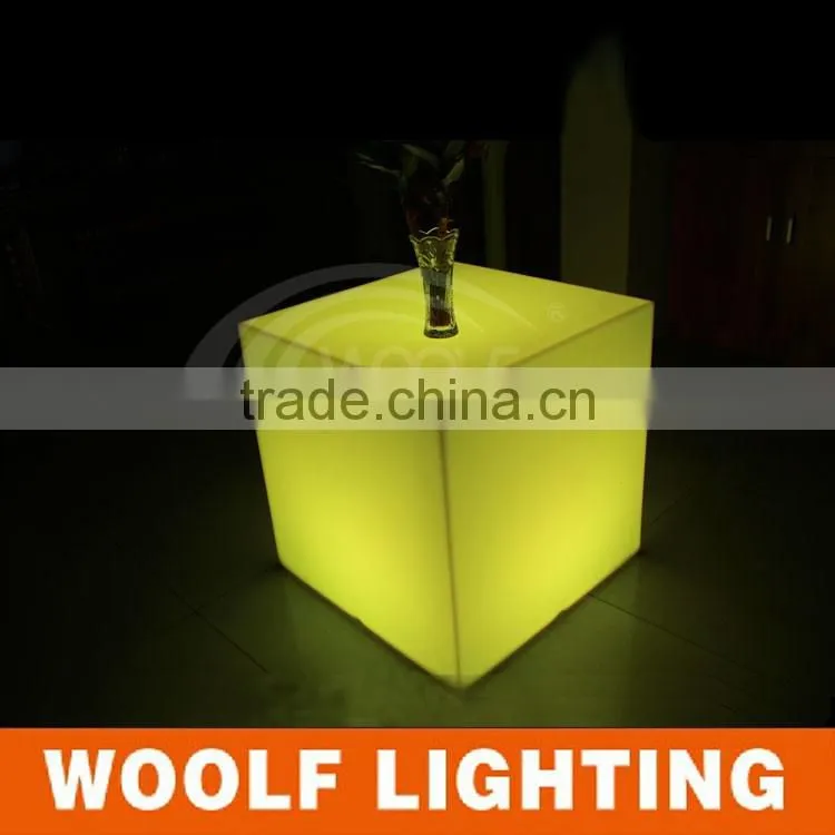Commercial Used Entertainment Light Up LED Nightclub Furniture