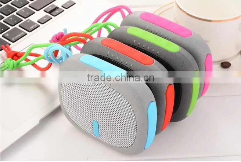 Cheapest Outdoor Wireless Bluetooth speaker outdoor portable charging treasure Speaker SD card mini speaker