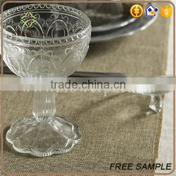burlap table runne of wedding with sewed edge
