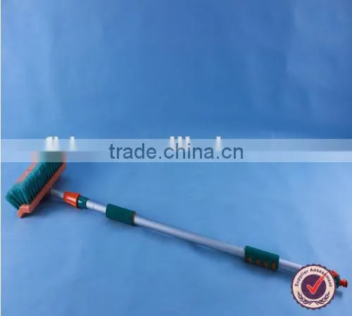 soft plastic bristle water flow through car wash brush with long handle