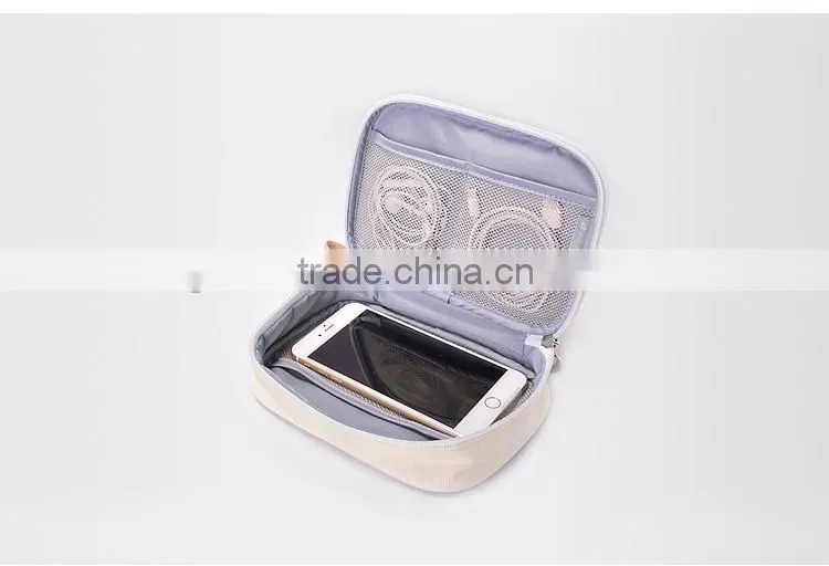 Wholesale Large Capacity Zipper Storage Canvas Makeup Bag Beauty Case Cosmetic Purse For women