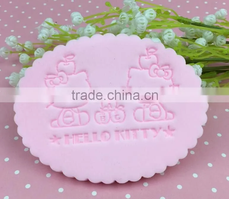 Latex-free sponge large round facial powder puff