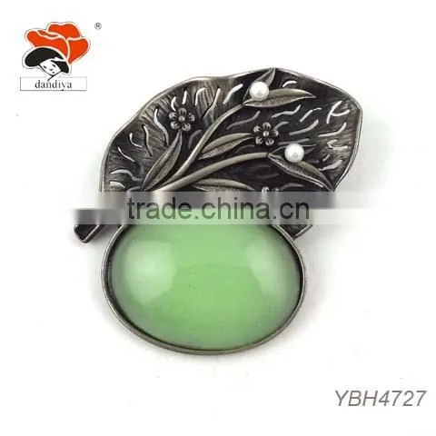 dignified fashion engraved alloy pearl green resin vintage leaf booch jewelry