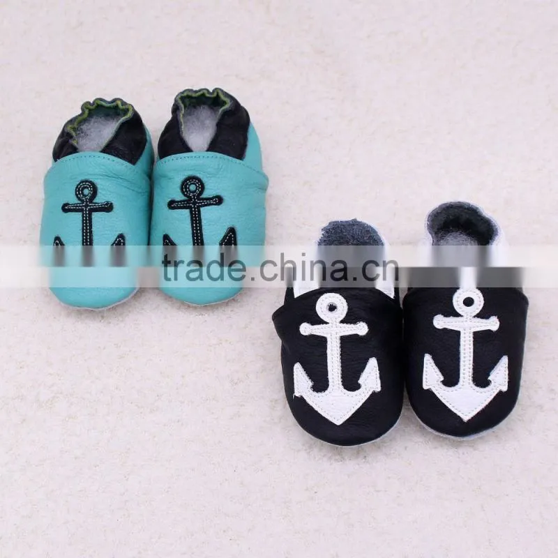 Wholesale hot new products for 2015 soft sole genuine leather baby shoes with different colors moccasin baby shoes