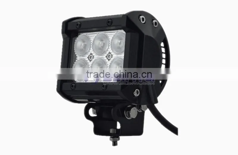 DC10-30V 6 LED 6000K Color Temperature 18W Offroad Light Bars