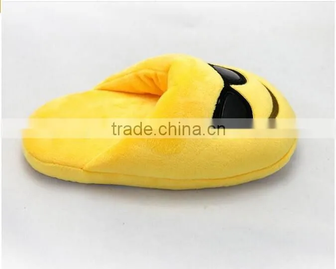FREE SAMPLE - CHEAP FACTORY CUSTOM EMOJI LSIPPER, PLUSH EMOJI YELLOW SLIPPERS, EMOJI SHOES FOR SALE