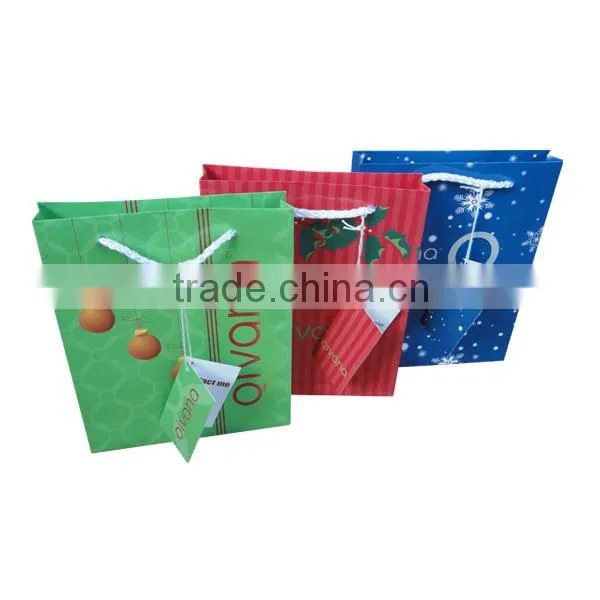 Cosmetic paper gift bag
