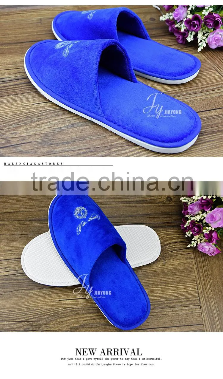 Indoor winter slipper for hotel