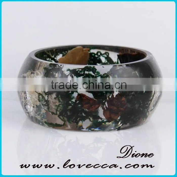 Mother's Day hot sale transparent women resin bangles 2013 on alibaba website new product