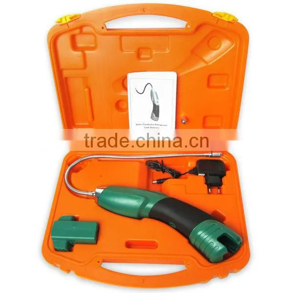 Handheld Semi-Conductor Sensor Refrigerant Leak Detector 2g/yr Sensitivity
