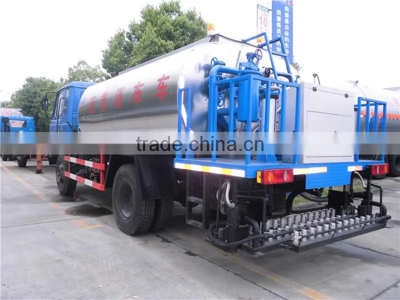 Dongfeng 4X2 8000L asphalt distributor truck