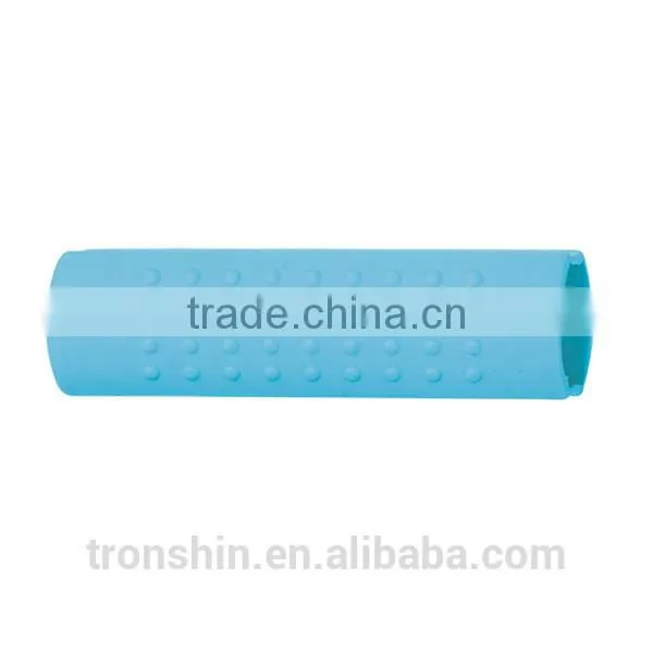 custom color removeable silicone pan handle sleeves
