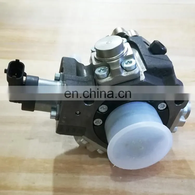 High Performance Diesel Engine Pump 16700MA70C 0445010136 Fuel Pump
