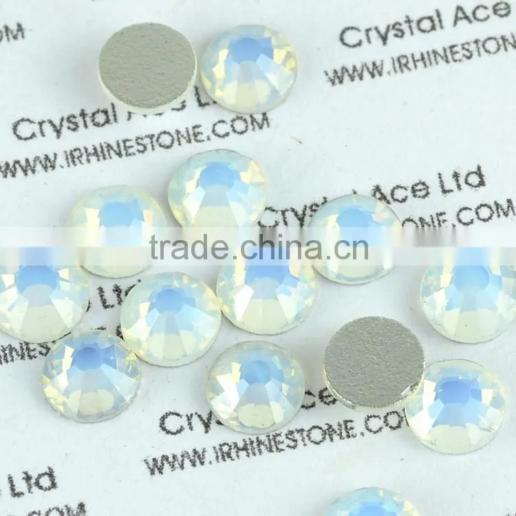 Imitation Austrian hot fix white opal flat back rhinestone