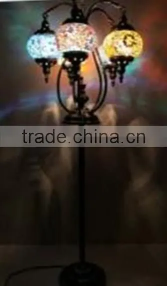 High Quality Stained Glass &Plating Iron Kitchen Bar Light Restaurant Home Decoration Multicolor Classic Floor Lamp RT-FC05M02