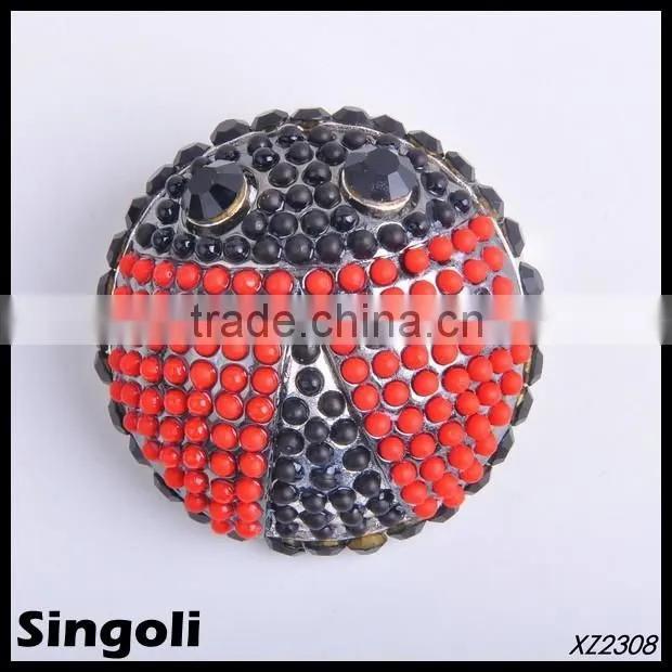 Trendy 2014 fashion rhinestone small brooch