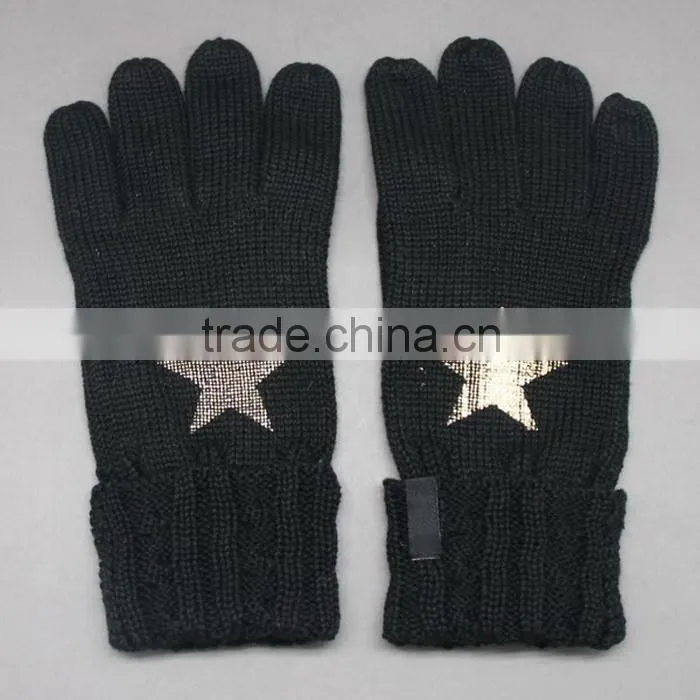 CUSTOM KNITTED GLOVES WITHOUT FINGERS