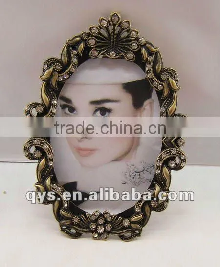 Oval Jeweled Metal Photo Frame