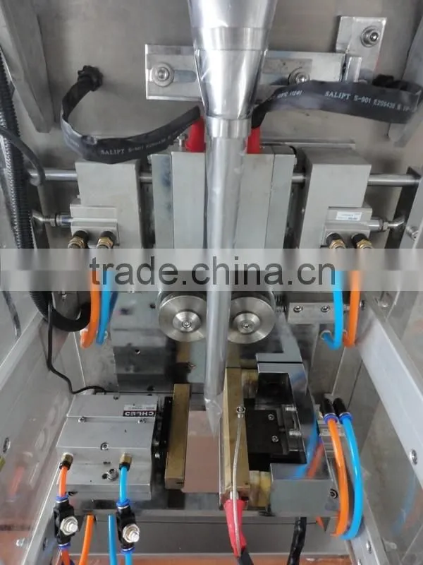 Automatic tomata paste packaging machine with 3 / 4 sides sealing sachet
