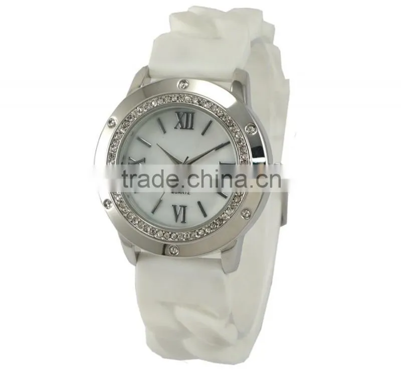 New models in the Doris Watch store alloy case silicone band fashion quartz wowmen watches on the alibaba