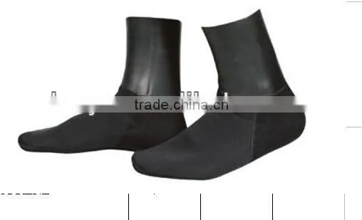 high stylish neoprene diving socks for swimming purpose