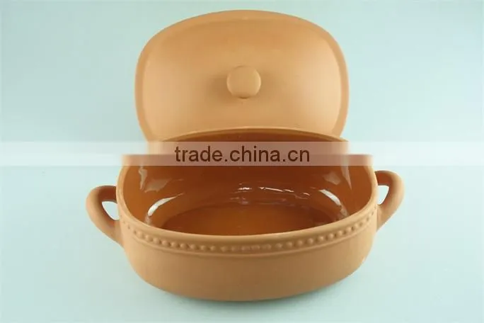 Ceramic rectangular terracotta clay pots turren with lid, soup pot serv dish 5.5 L capacity