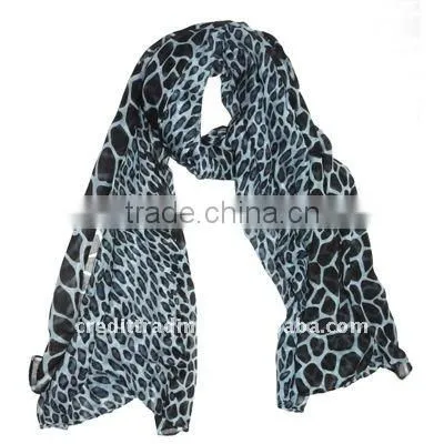 2011 fashionable leopard printed scarf